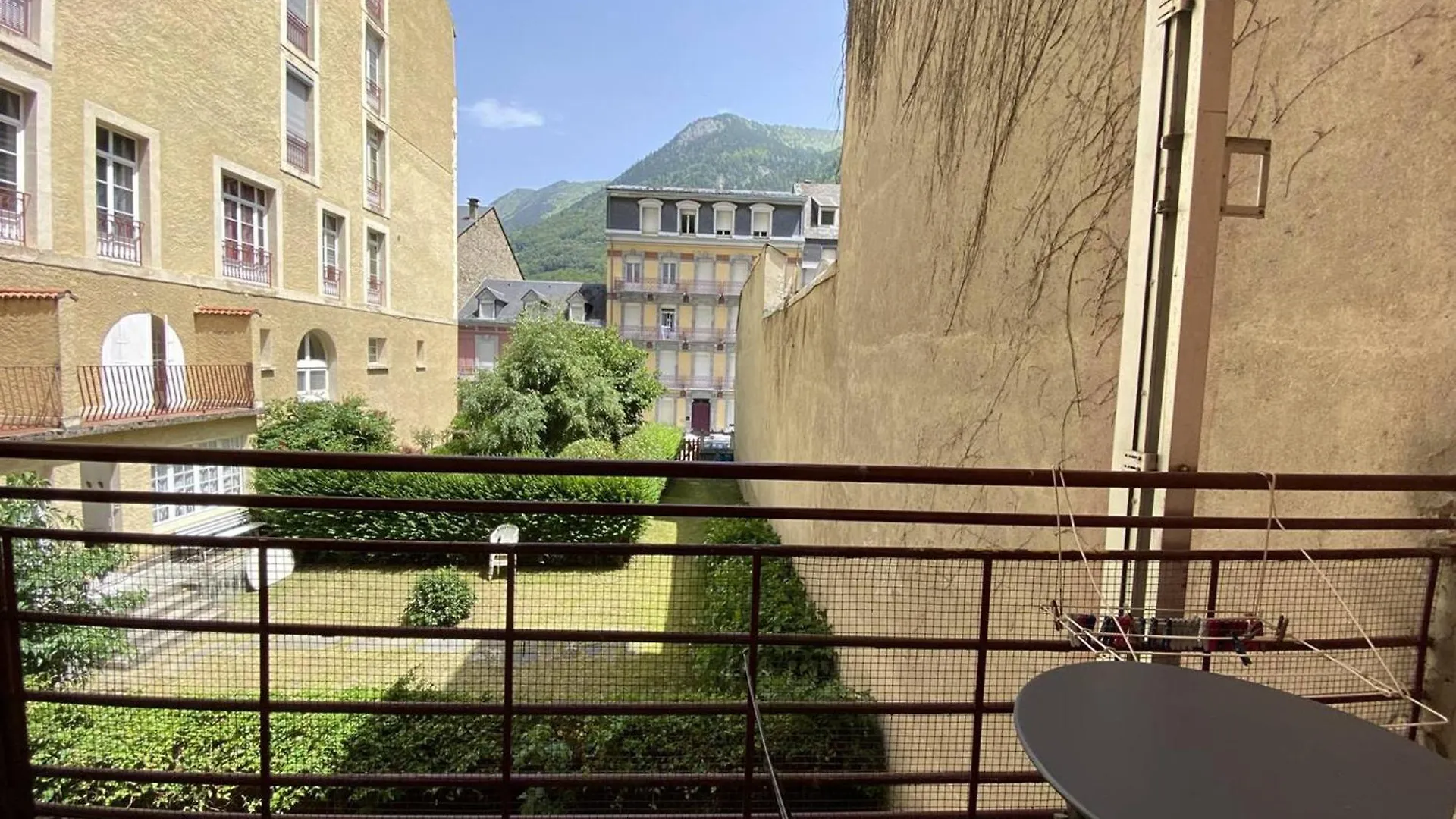 Apartment Studio Confortable 4 Pers. Avec Mezzanine Et Balcon Au Centre De Cauterets - Fr-1-812-112